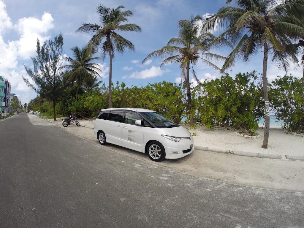 Airport Beach Hotel Hulhumale Exterior photo